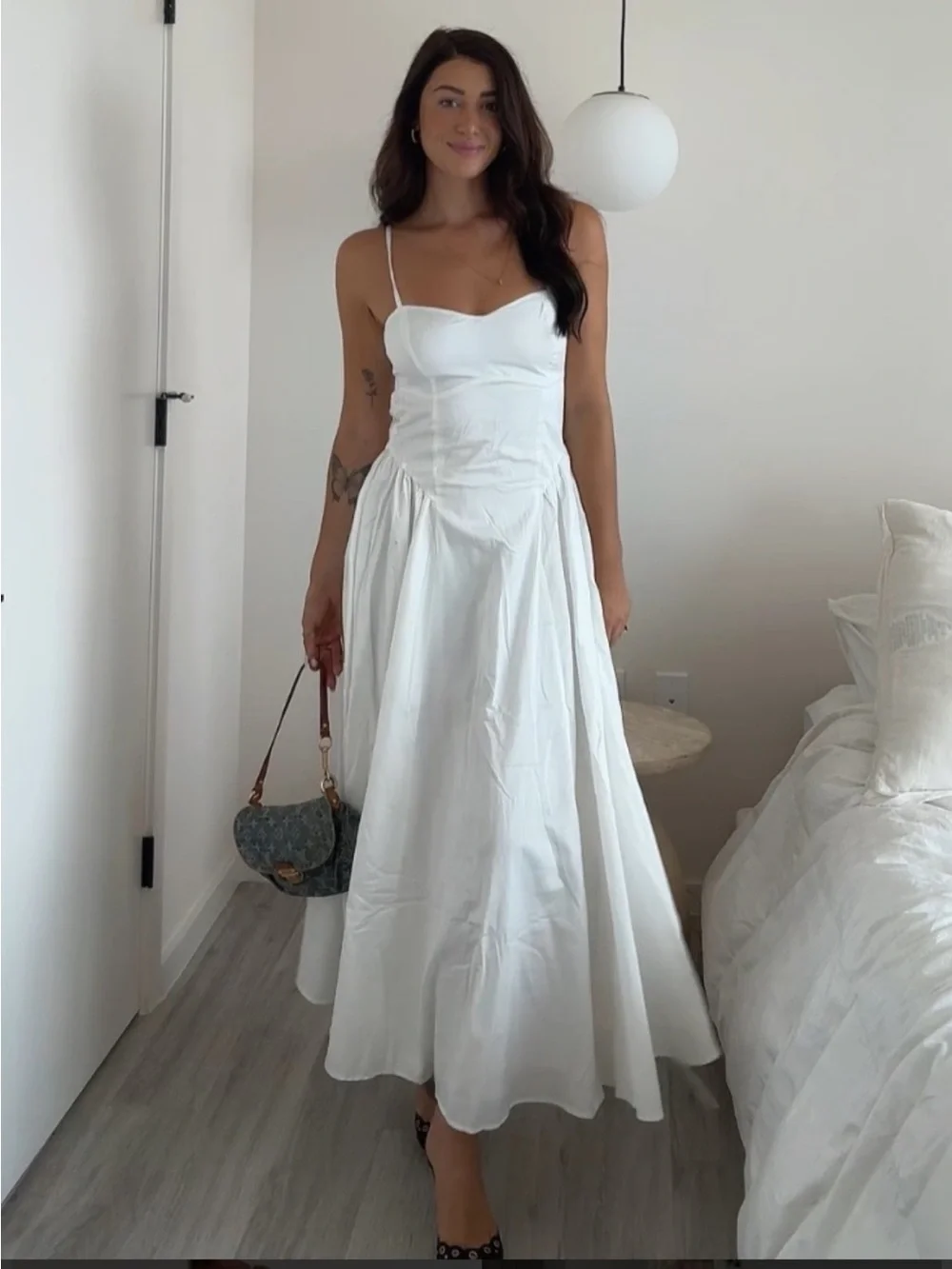 Gorgeous Abercrombie Maxi in White | Beachy, Flowing, 100% Cotton | Sz M - Picture 1 of 9